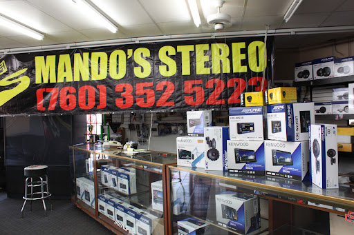Mando's Stereo Discounted Elct