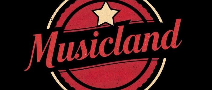 MUSICLAND – Festival de Música Electrónica con DJs en Vivo, Escenario Iluminado