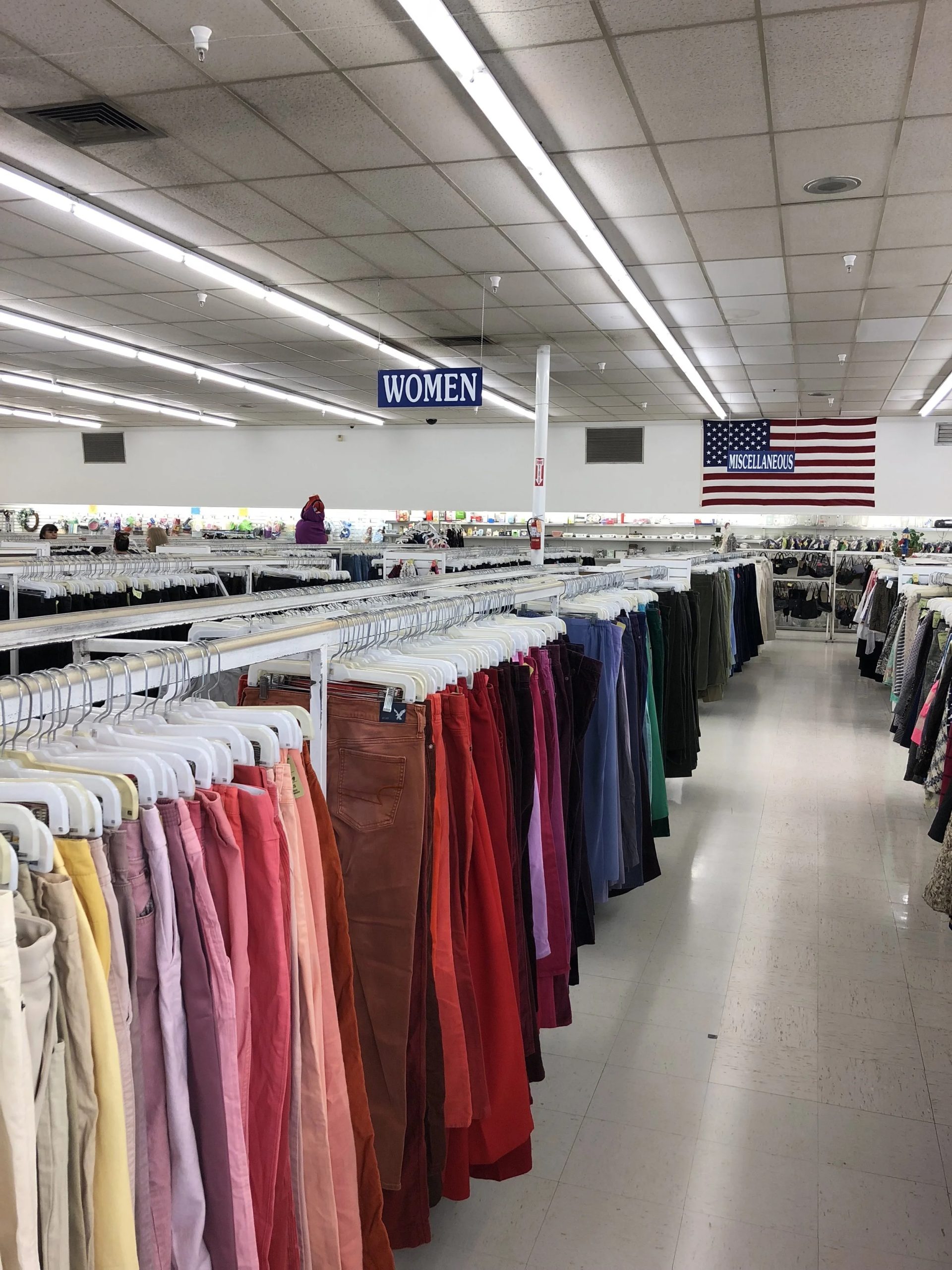 Family Thrift Center – Tienda de Segunda Mano para la Familia con Grandes Ofertas