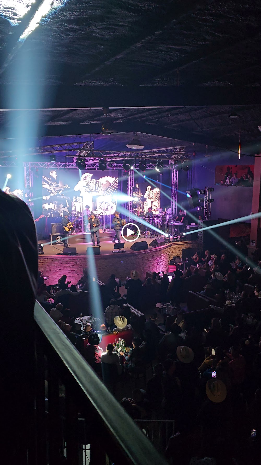 Volcan Music LLC – Estudio de Producción Musical y Servicios de Audio | Calidad y Creatividad