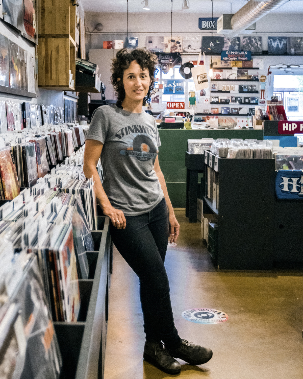 Stinkweeds Record Store: Tienda de Discos y Vinilos Vintage en el Corazón del Rock