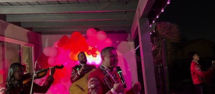 Mariachi Toros de México – Roberto Cortés en El Torito, Bakersfield, CA | Música tradicional mexicana