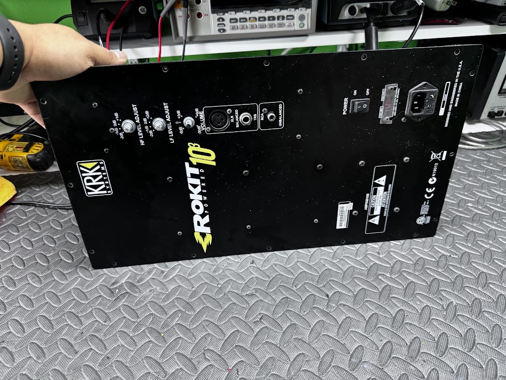 Marios Extreme Electronics – Reparación profesional de equipos DJ y audio | Servicio rápido y fiable