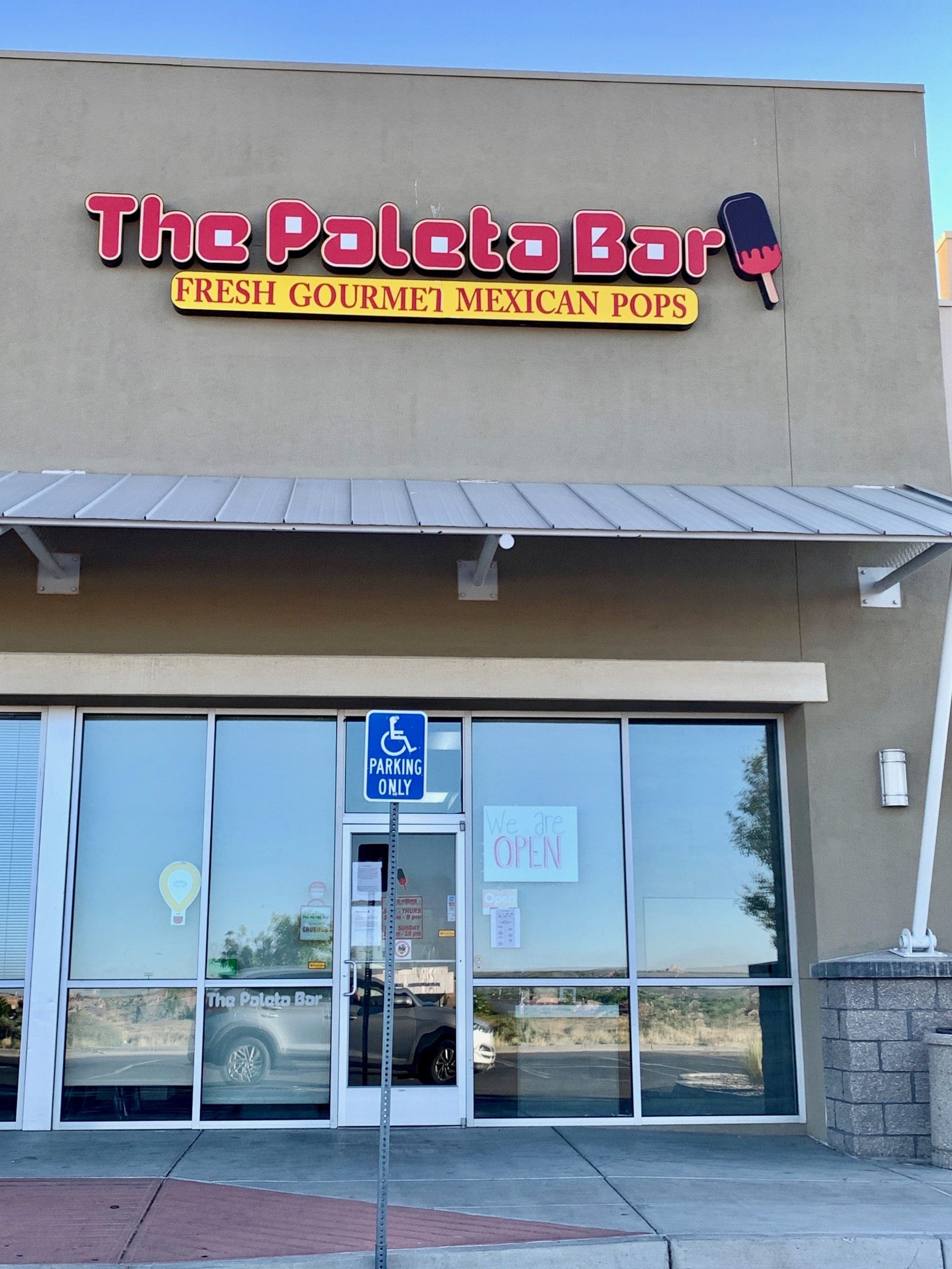 The Paleta Bar Bernalillo – Cócteles de fruta, paletas artesanales y ambiente vibrante