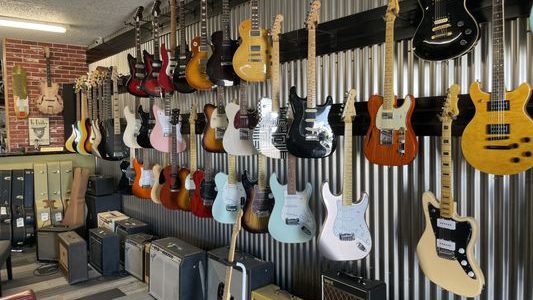 Guitarras Grumpy’s – Instrumentos de Rock Vintage con Diseño Único y Sonido Potente