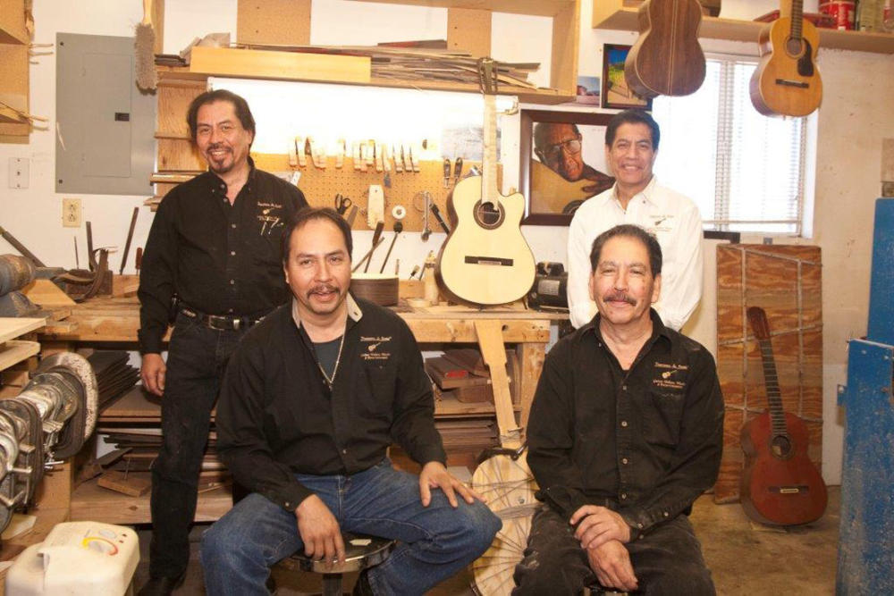 Guitares artesanales Pimentel & Sons – Calidad premium y tradición musical