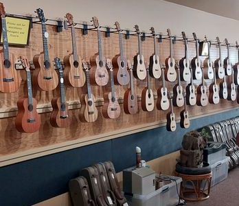Ukuleles de Andy en Corrales, New México – foto de instrumento musical