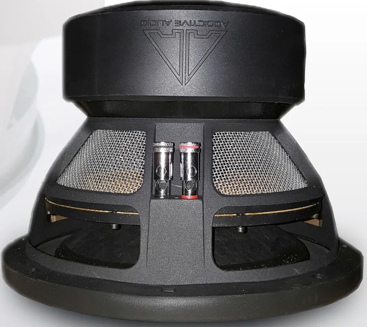 Audio de coche adictivo: sonido potente y envolvente para tu auto – Sistema de audio premium