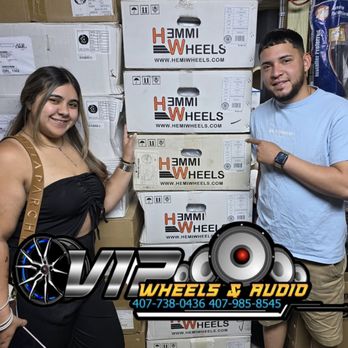 Vip Wheels and Audio: Rines de lujo y sonido premium para tu coche