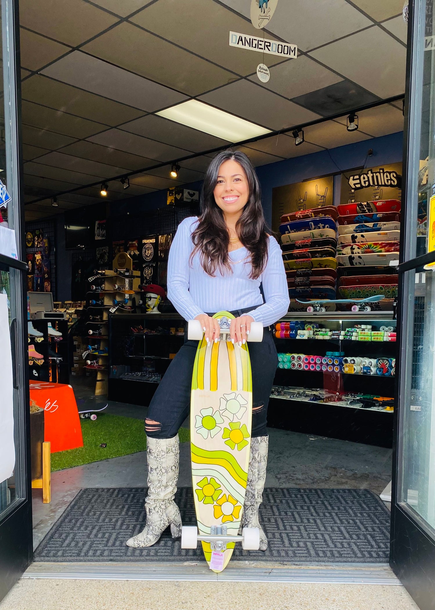 Yuri’s Records – Portada de álbumes icónicos y colecciones de música electrónica