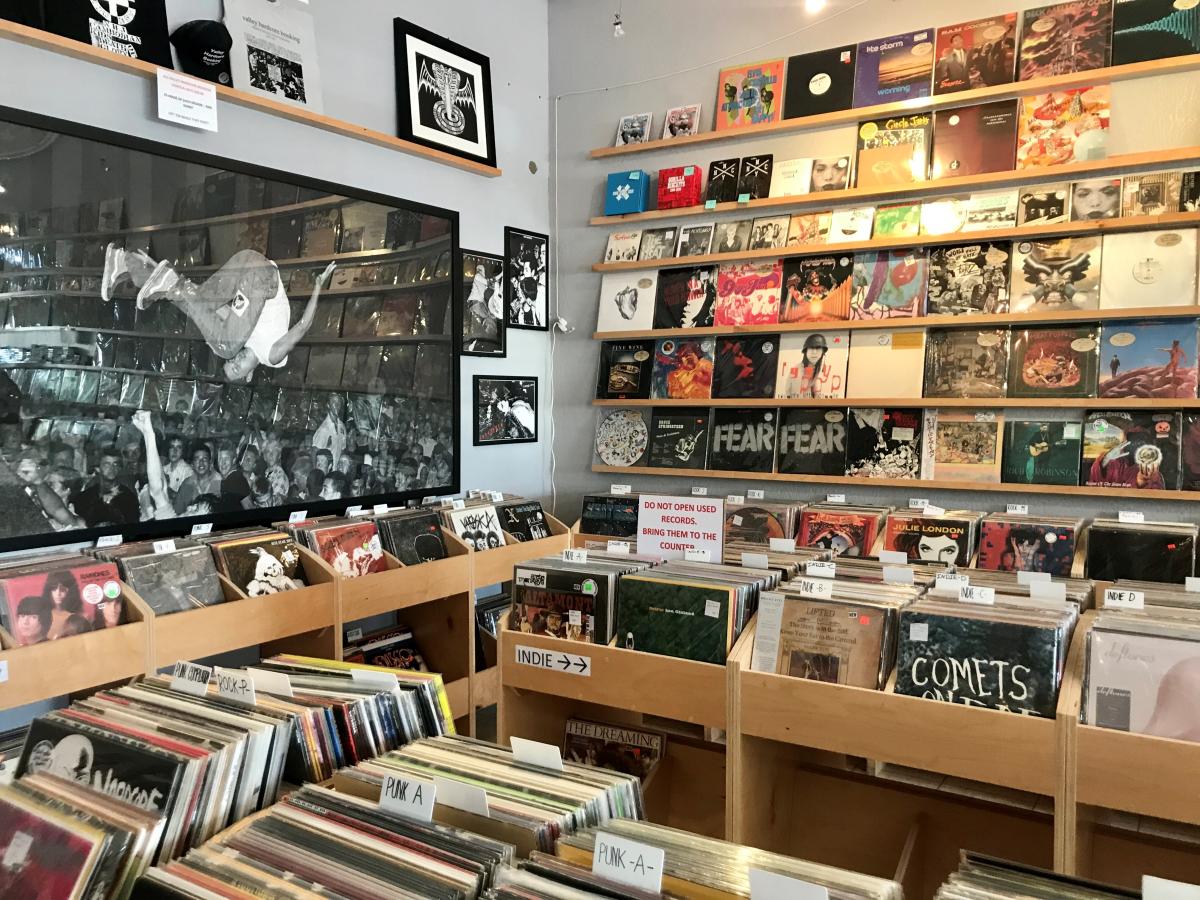 Ragin Records: Álbumes de Rock y Metal – Descubre la Mejor Colección Musical