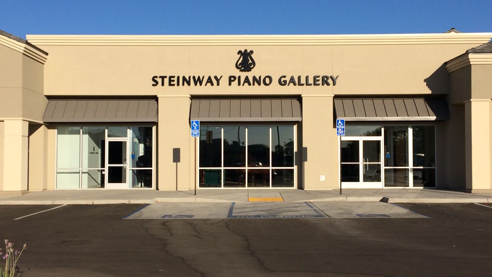 Galería de Pianos Steinway en Fresno – Elegancia y Calidad Musical