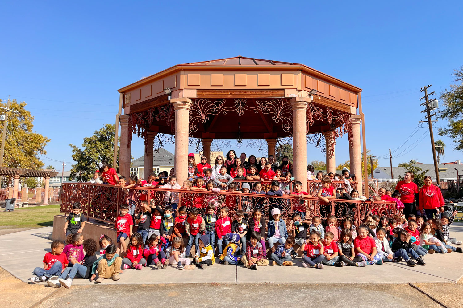 Arte Américas: Coloridos Murales y Pinturas Tradicionales de Latinoamérica – Cultura Visual y Patrimonio