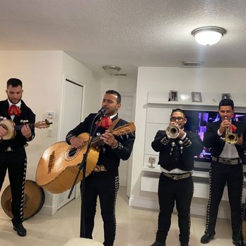 Mariachi Emanuel en Miami – Música Tradicional Mexicana para Eventos y Celebraciones