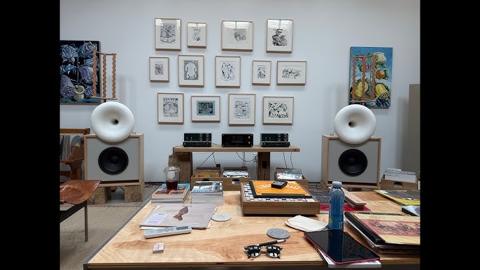 Hi-Fi Haven: Tienda de Audio de Alta Fidelidad con Altavoces Premium y Auriculares