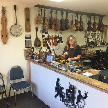 Reparación Clásica de Cuerdas: Guía Visual de Mantenimiento de Instrumentos de Cuerda