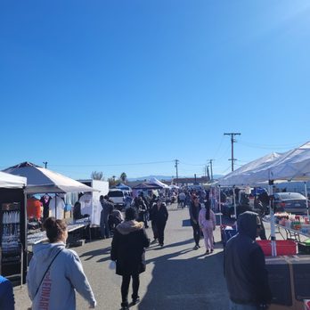 Mercado de Intercambio en Victorville: Encuentra Ofertas Únicas y Antigüedades
