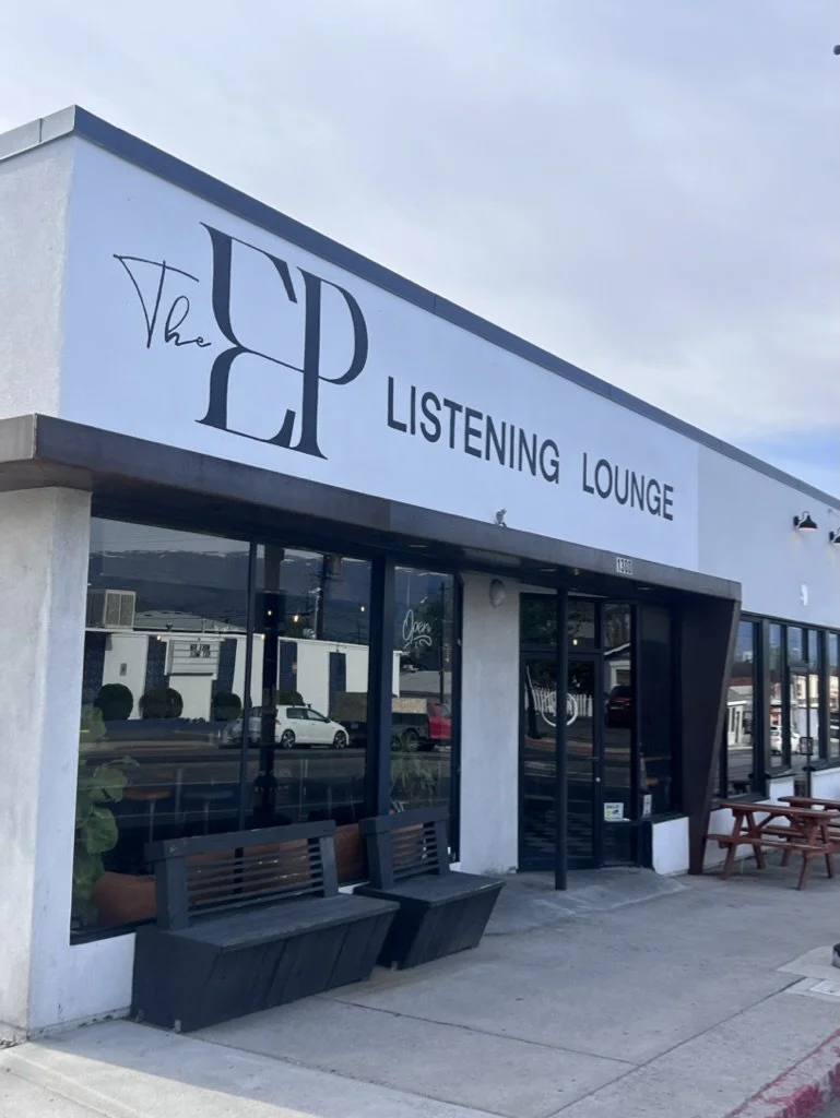 The EP Listening Lounge – Imagen de ambiente de escucha de música y vinilos