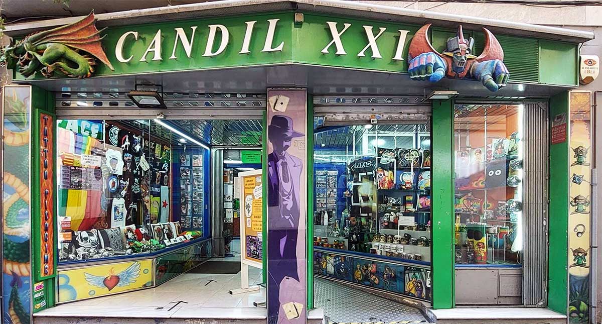 El Candil: Luz tradicional y decoración vintage – Imagen de lámpara de aceite