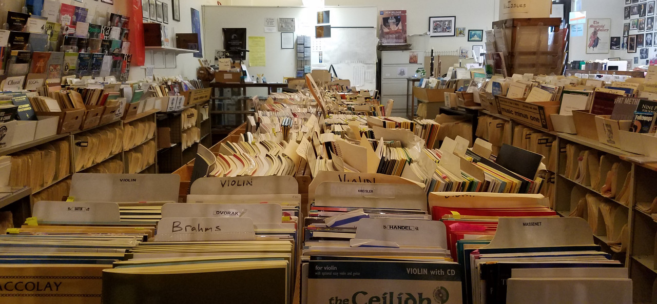 Performers de música: artistas en vivo, conciertos y talento