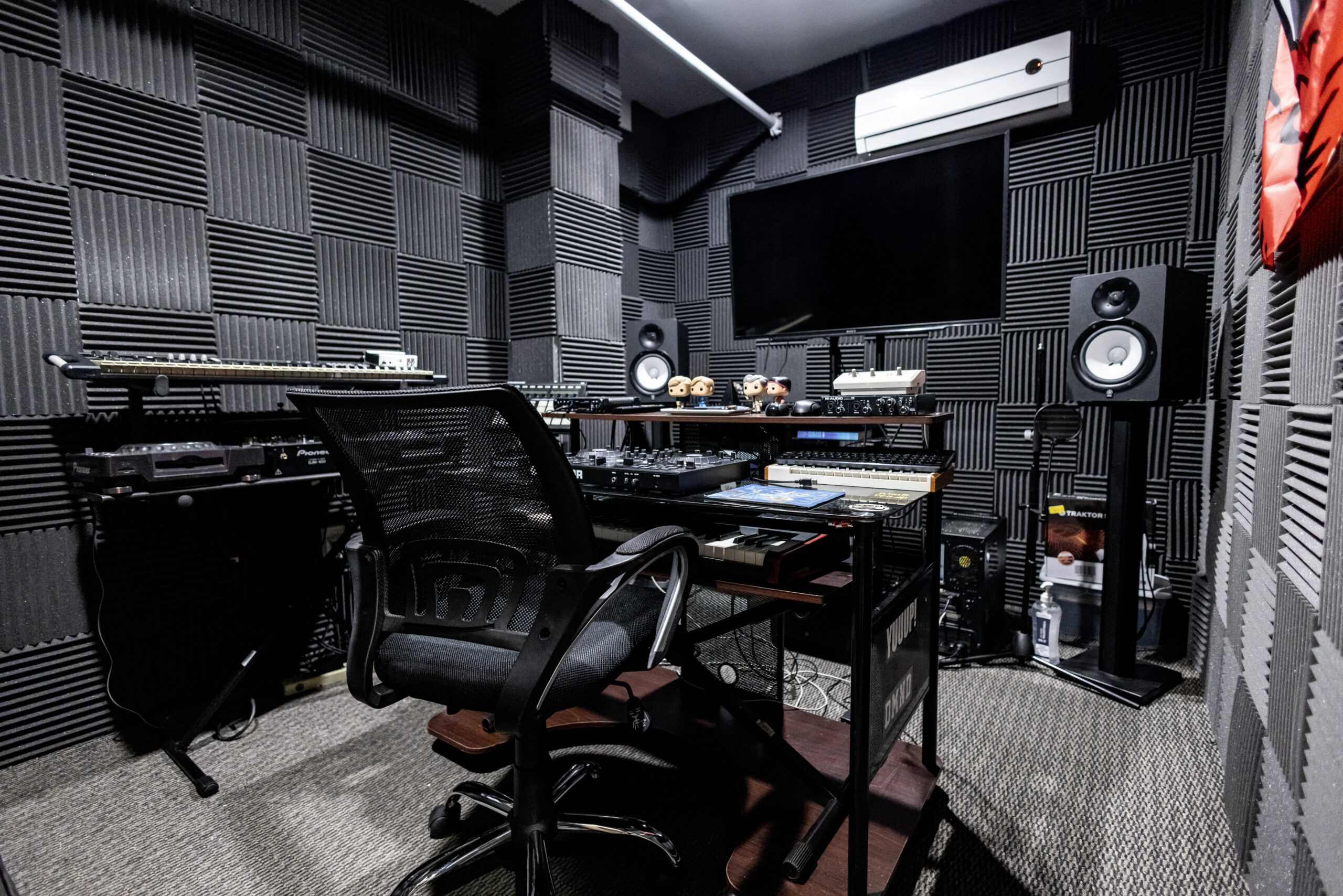 Lockout Music Studios – Estudio de Grabación y Producción Musical de Alta Calidad