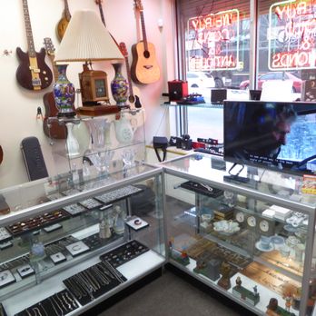 Elizabeth Coin & Jewelry Exchange: Joyas de alta calidad, diseños exclusivos y accesorios premium